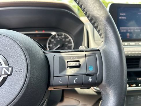 Certified 2023 Nissan Rogue SV w/ SV Premium B Package AWD/4WD image 13