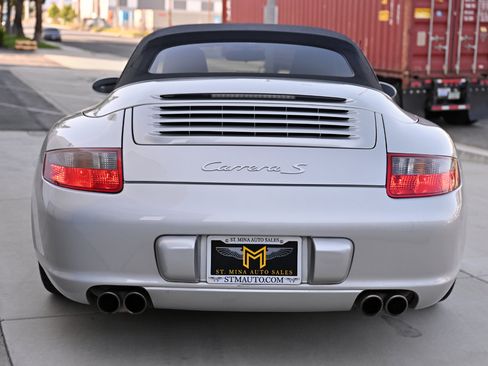 Used 2005 Porsche 911 Carrera S RWD image 9