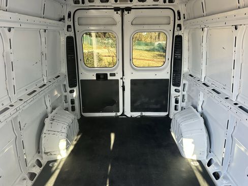 Used 2023 RAM ProMaster 2500 image 18