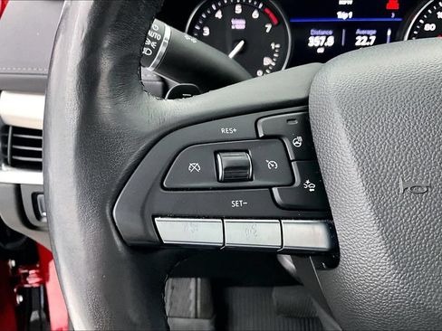 Used 2021 Cadillac XT4 Premium Luxury AWD/4WD image 26