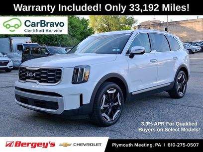 Used 2024 Kia Telluride S w/ S Sunroof Package