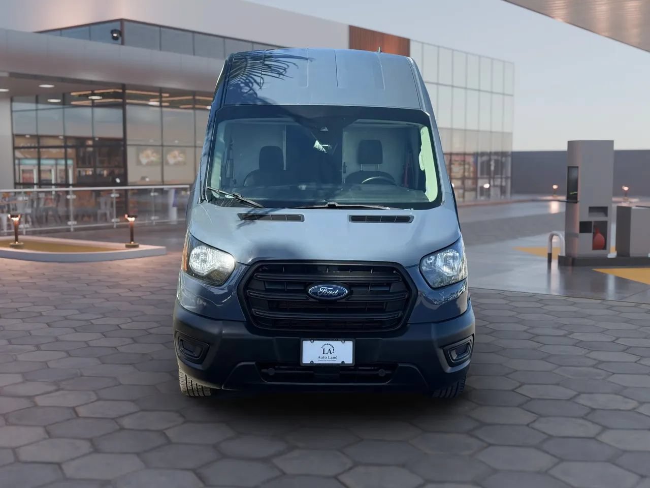Used 2020 Ford Transit 250 148 High Roof Extended RWD image 9