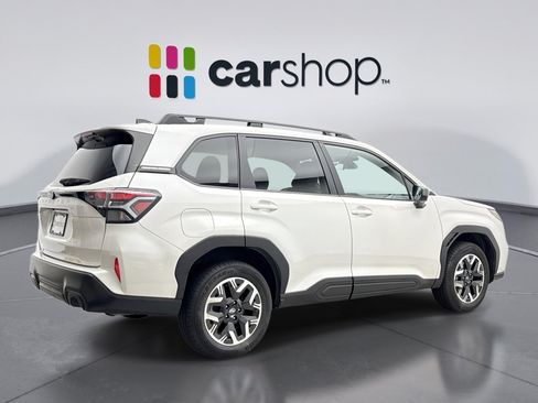 Used 2025 Subaru Forester Premium w/ Convenience Package #1 AWD/4WD image 5