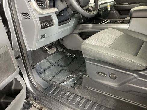 New 2026 Ford F350 XLT w/ XLT Premium Package AWD/4WD image 19