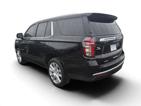 Used 2024 Chevrolet Tahoe High Country w/ Premium Package AWD/4WD image 3