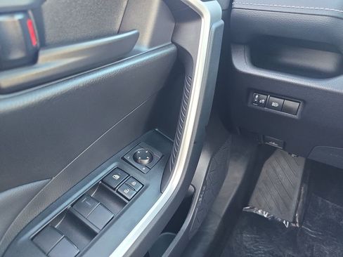 Certified 2025 Toyota RAV4 LE image 22