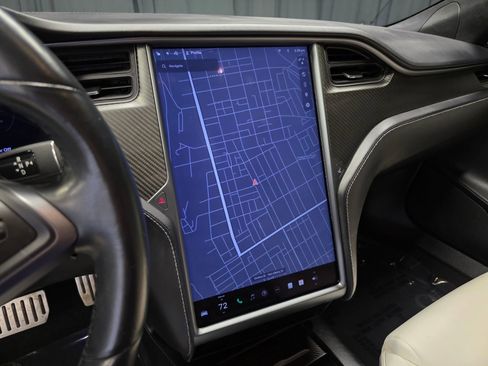 Used 2021 Tesla Model S Performance image 25