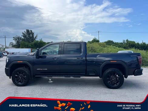 New 2026 GMC Sierra 2500 AT4 w/ AT4 Premium Plus Package AWD/4WD image 4