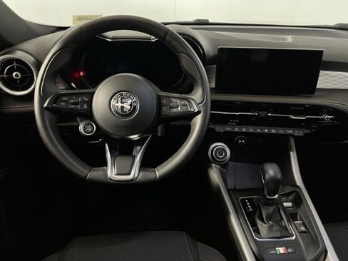 Used 2024 Alfa Romeo Tonale Ti image 15