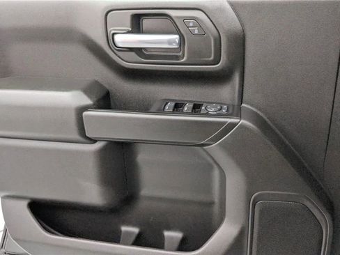 Used 2019 Chevrolet Silverado 1500 Custom w/ Custom Value Package image 23