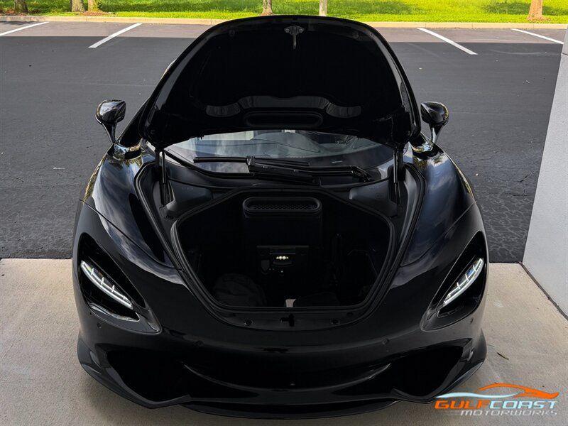 Used 2024 McLaren 750S Spider RWD image 35