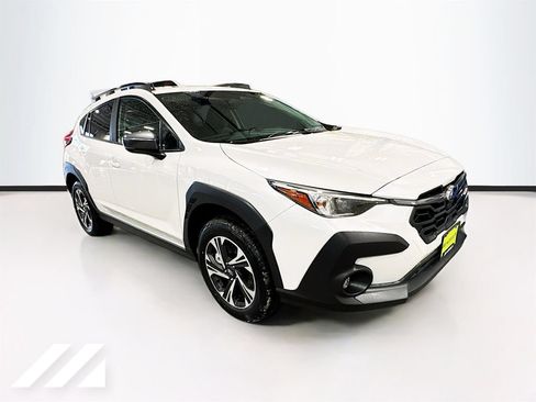 Used 2026 Subaru Crosstrek 2.5i Premium AWD/4WD image 3