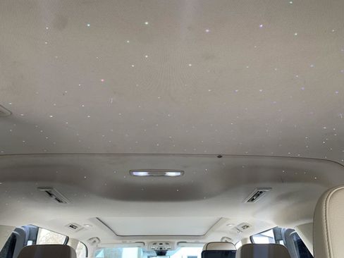 Used 2021 GMC Yukon XL Denali w/ Denali Premium Package AWD/4WD image 15