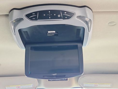 Used 2016 GMC Savana 3500 LS image 18