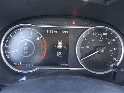 New 2025 Nissan Versa SV w/ Trunk Package image 12