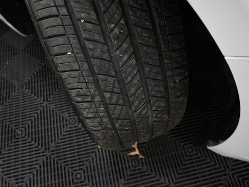 Used 2020 Ford Fusion SE w/ Equipment Group 151A image 23