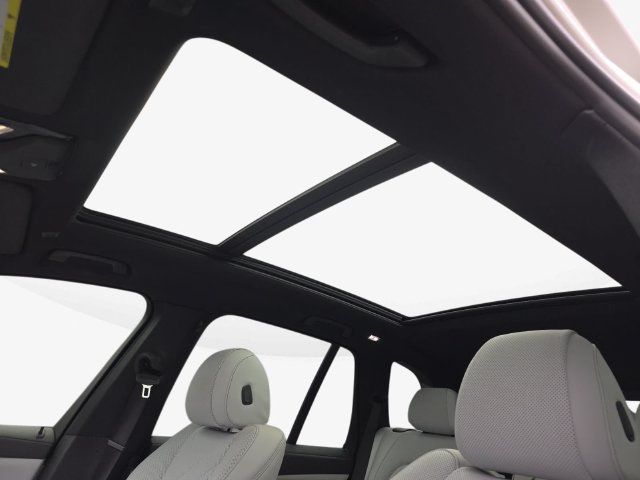 Used 2023 BMW X5 xDrive45e AWD/4WD image 26