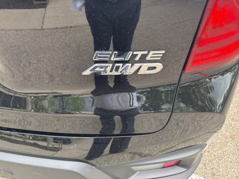 Used 2023 Honda Passport Elite image 12