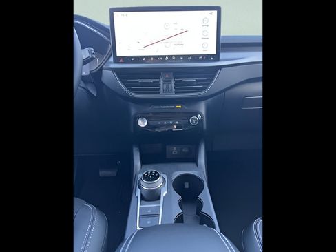 New 2026 Ford Escape PHEV image 9