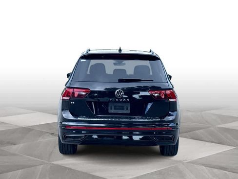 Used 2024 Volkswagen Tiguan SE R-Line FWD image 7
