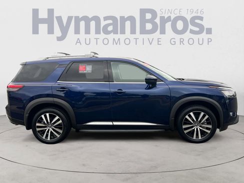 Certified 2023 Nissan Pathfinder Platinum w/ Lighting Package (N93) image 2