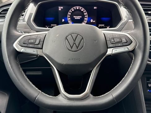 Certified 2023 Volkswagen Tiguan SE image 30
