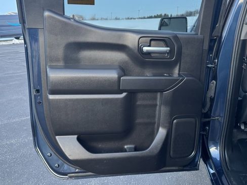 Used 2022 Chevrolet Silverado 1500 Custom image 14