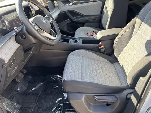 New 2025 Volkswagen Tiguan S FWD image 14