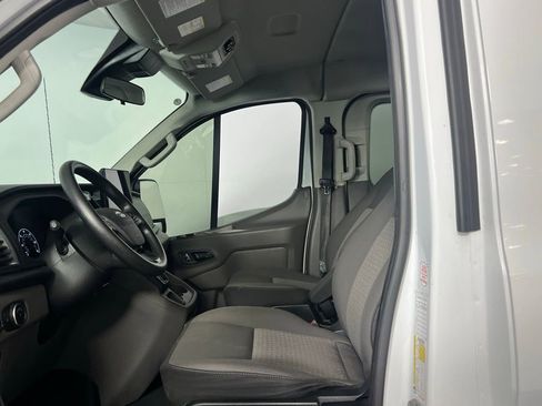 Used 2023 Ford Transit 350 XLT image 20