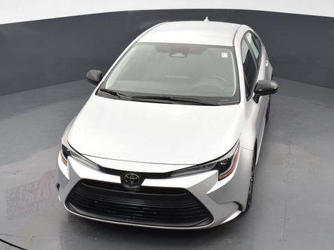 Used 2023 Toyota Corolla LE FWD image 22