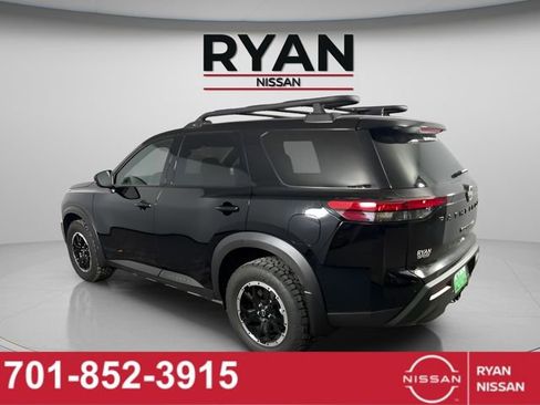 New 2025 Nissan Pathfinder Rock Creek image 9