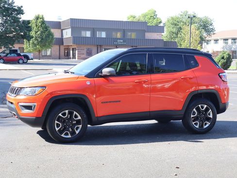 Used 2017 Jeep Compass Trailhawk w/ Popular Equipment Group AWD/4WD image 10