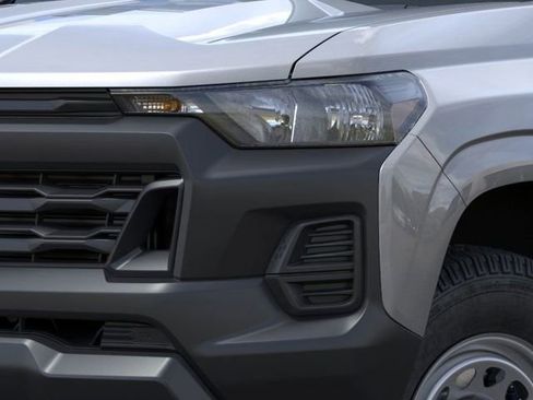 Used 2026 Chevrolet Colorado W/T w/ Advanced Trailering Package RWD image 10