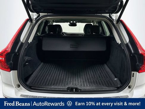 Used 2023 Volvo XC60 B5 Plus w/ Climate Package AWD/4WD image 32
