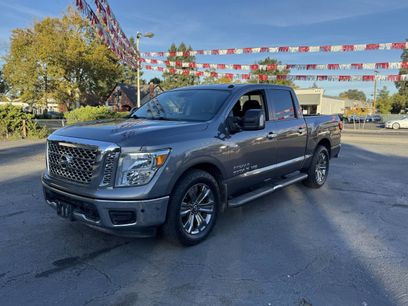Used 2019 Nissan Titan SV w/ SV Convenience Package