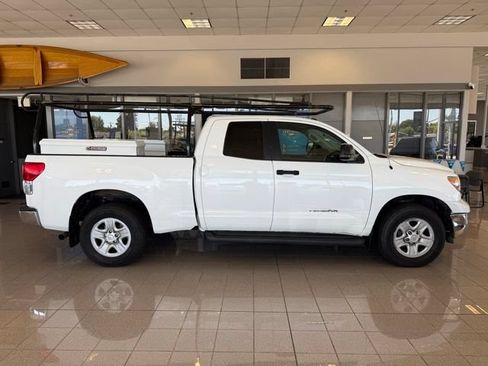 Used 2012 Toyota Tundra 2WD Double Cab w/ Convenience Pkg image 2