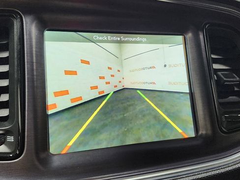 Used 2017 Dodge Challenger R/T Scat Pack image 4