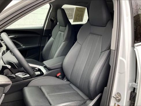 Certified 2025 Audi Q5 Premium Plus w/ Premium Plus image 25