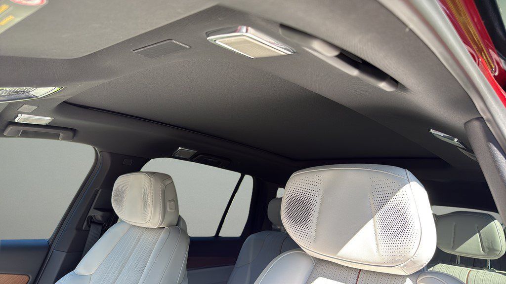 Certified 2026 Cadillac Vistiq Sport w/ LPO, Floor Liner Package AWD/4WD image 17