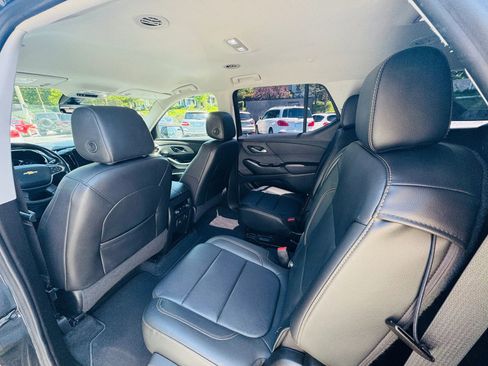 Used 2020 Chevrolet Traverse LT w/ LT Premium Package AWD/4WD image 28
