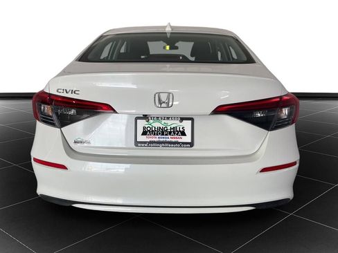Used 2023 Honda Civic LX image 4