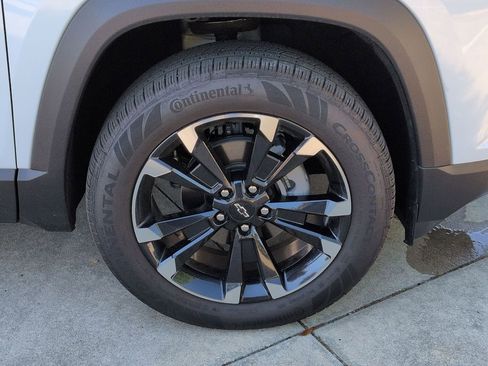 Certified 2026 Chevrolet Equinox RS w/ Convenience Package III image 27