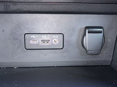 Used 2022 Nissan Sentra SV w/ All-Weather Package FWD image 15
