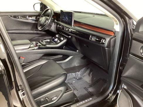 Used 2022 Lincoln Nautilus Reserve w/ Monochromatic Package AWD/4WD image 37