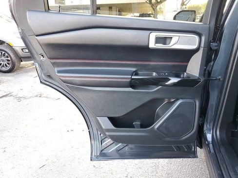 Used 2022 Ford Explorer ST-Line image 12