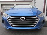 Used 2017 Hyundai Elantra SE image 2