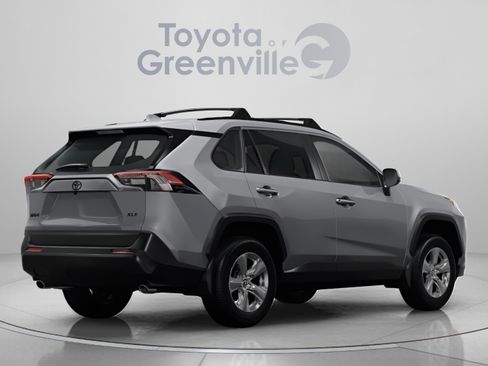 Used 2025 Toyota RAV4 XLE w/ Convenience Package FWD image 4