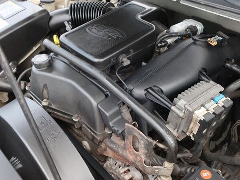 Used 2002 Chevrolet TrailBlazer LT image 23