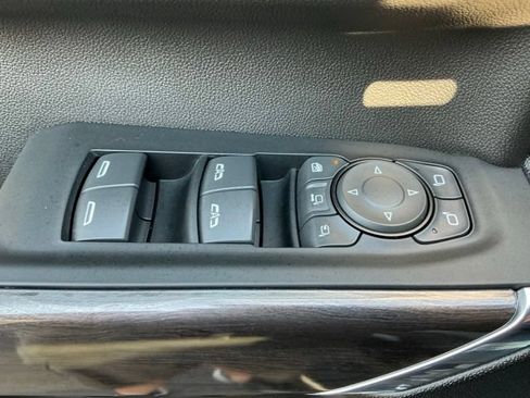 Used 2023 Chevrolet Silverado 3500 LTZ w/ LTZ Convenience Package AWD/4WD image 32