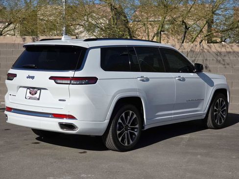 Certified 2022 Jeep Grand Cherokee L Overland image 9